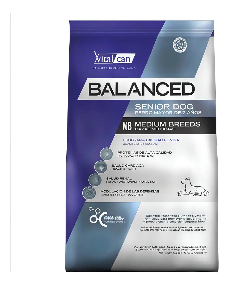 Alimento Vitalcan Balanced Perro adulto para perro senior de raza mediana sabor mix de 12 kg 2